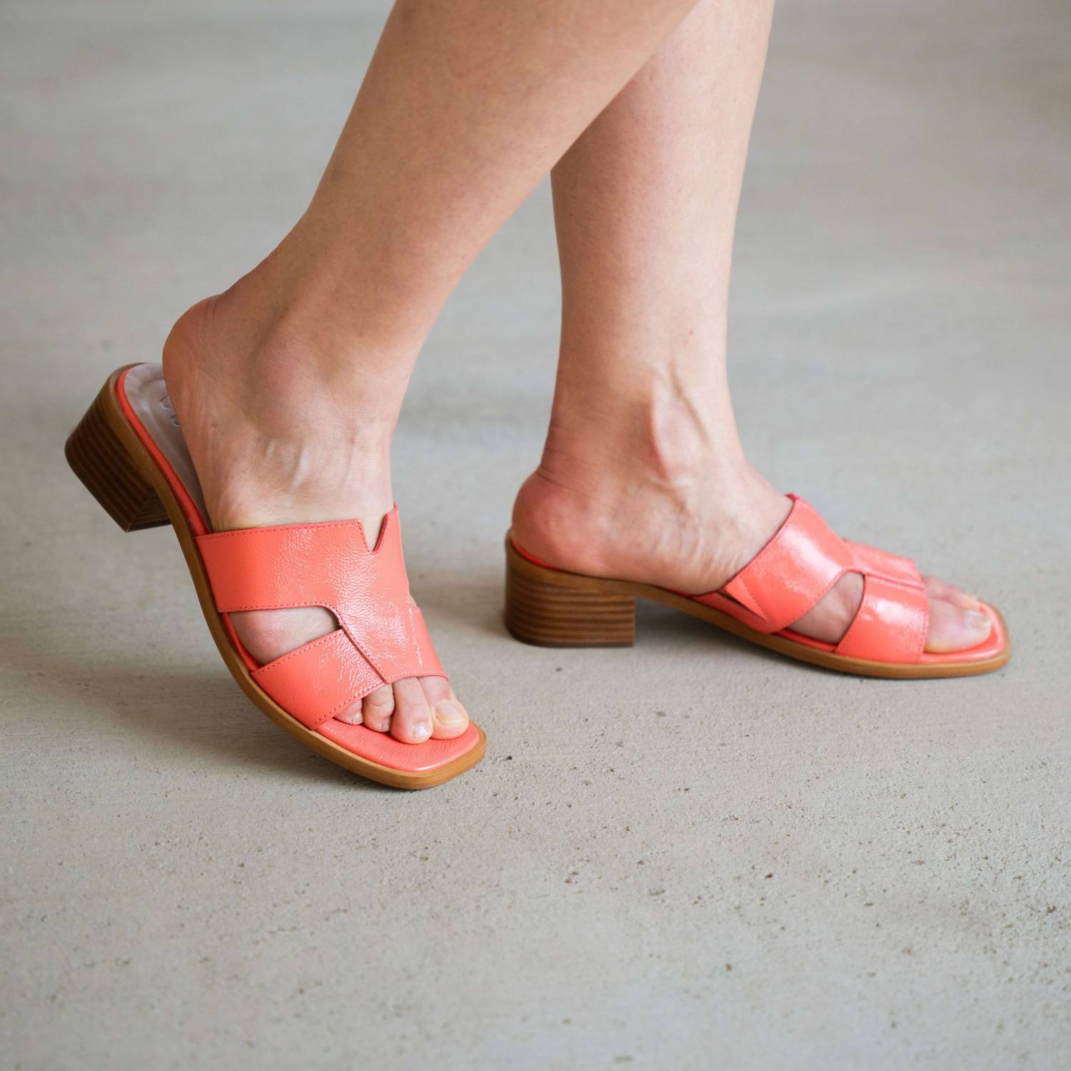 47138dc6-1be6-48d5-9dc2-3632322e2fa5-upscale_15k-1500x1500-70 Wonders - Lack Rojo Heeled Sandals - Image 1