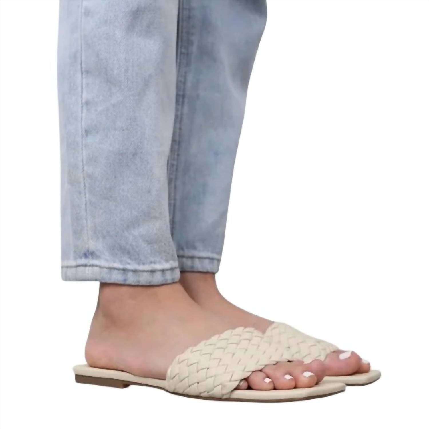 63c2366a-0f9a-4ba4-abb9-1d381975b6c3-upscale_15k-1500x1500-70 Billini - Fiona Woven Flat Sandal - Image 1